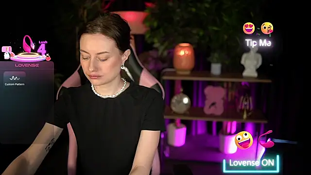 baby luna xo online show from February 17, 9:41 am