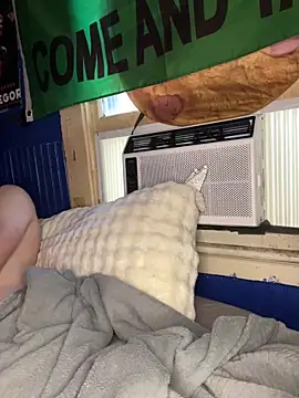 WhiteMeatsRican online show from May 31, 1:39 pm