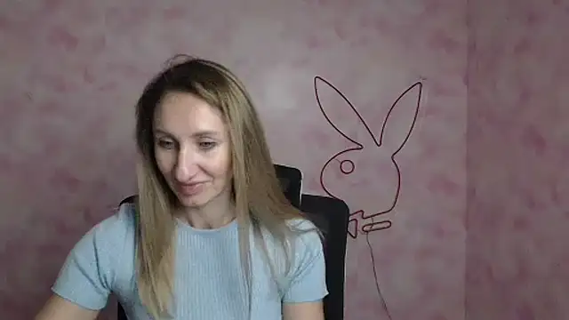 Diana Sweeet  online show from May 5, 6:16 am