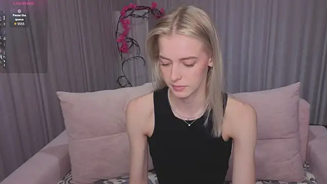 kittie like18 online show from July 14, 12:55 am