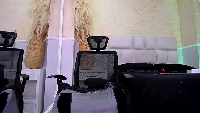 AnaiaClarck online show from March 30, 3:50 am