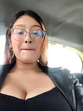 TatiJx Pink online show from February 13, 3:57 pm