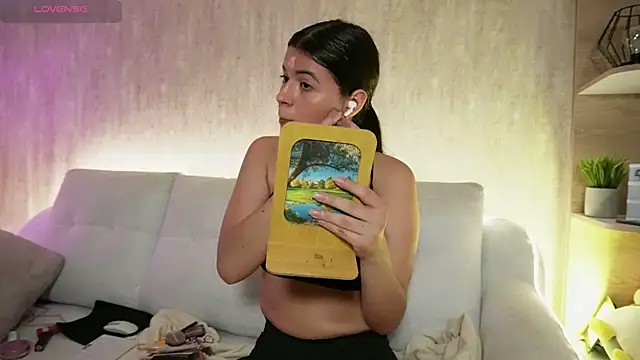 IvySanders online show from January 18, 6:48 pm