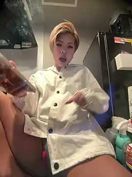 BADBITCHISAKI online show from March 14, 1:56 pm