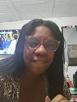 Zeyllyjhonson online show from June 2, 12:44 am