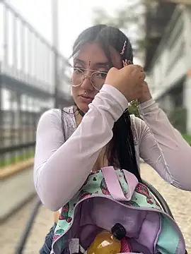 StrawberryPink  online show from February 24, 11:42 am