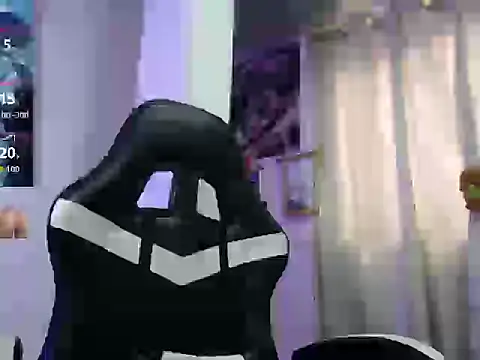 Lola Peiper online show from February 23, 4:50 pm