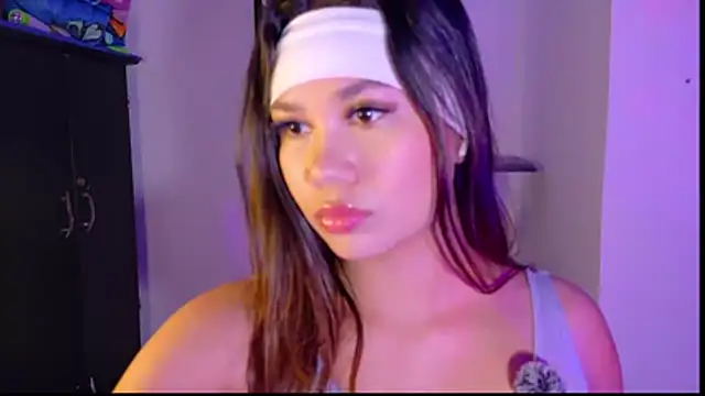 Wendy Mills  online show from February 20, 5:17 am