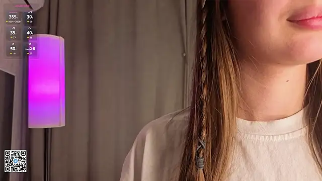 ShaeHeeter online show from February 2, 4:33 am