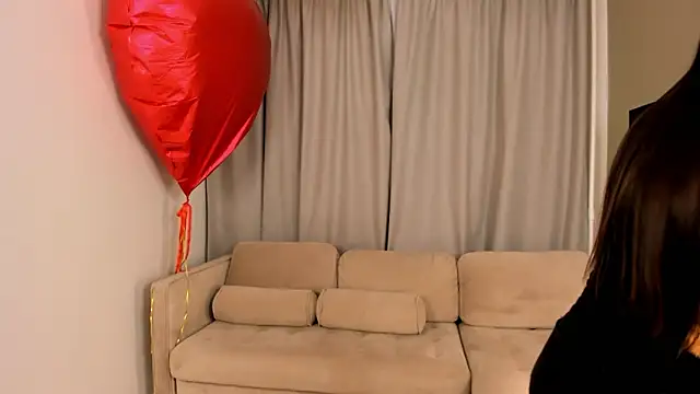 TreasaCrebs online show from February 19, 7:13 pm