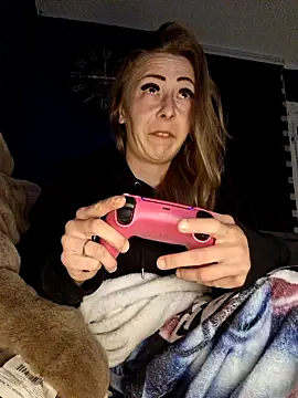 dewimp1 online show from March 22, 6:58 pm