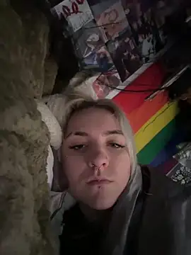 bambibabyy online show from February 14, 1:24 pm