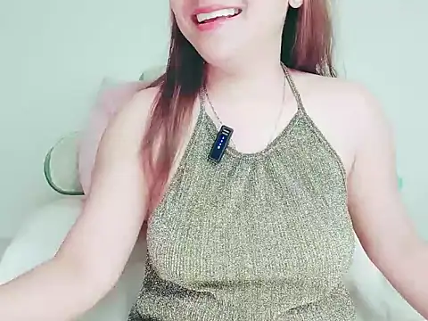 Amelia Amelia20 online show from May 14, 7:14 am
