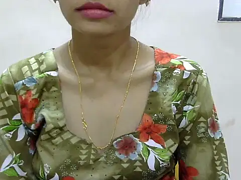 Kulsum S online show from May 7, 1:37 pm
