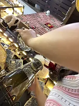 Lyn-be99 online show from April 25, 5:32 am