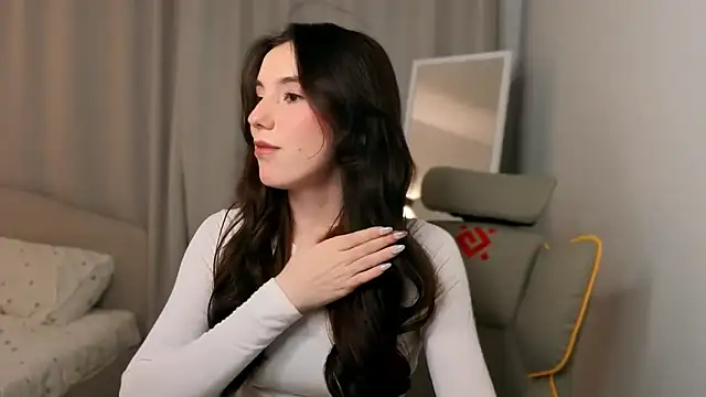 ssandralovin online show from March 18, 8:14 pm