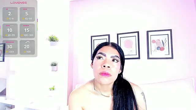 Sophia Salem online show from February 3, 11:59 am