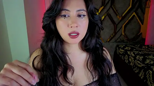 Luvienne online show from February 11, 8:43 pm