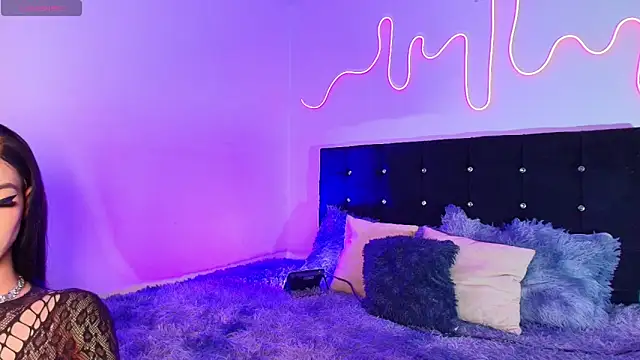 Martina Sky  online show from March 25, 4:43 pm