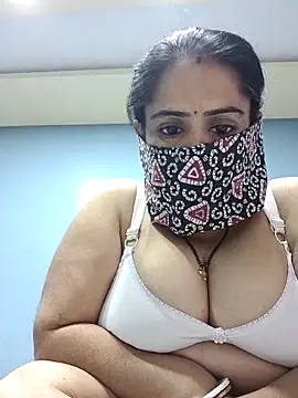 diyam4002 online show from February 10, 9:23 am