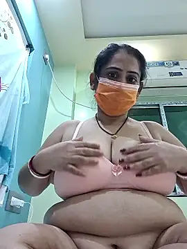 diyam4002 online show from February 5, 2:53 pm