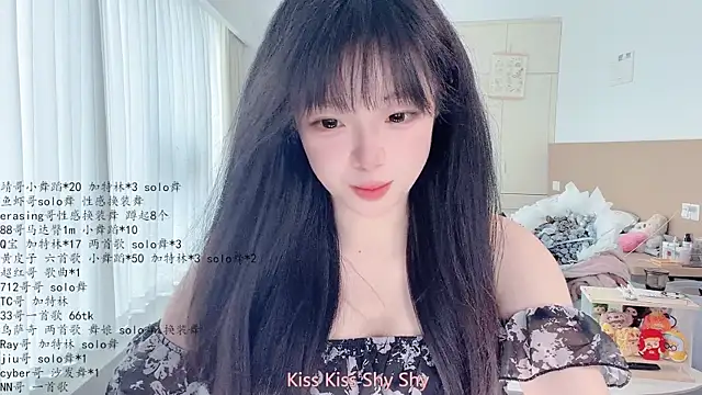 LovelyXiaoYi online show from May 12, 12:41 am