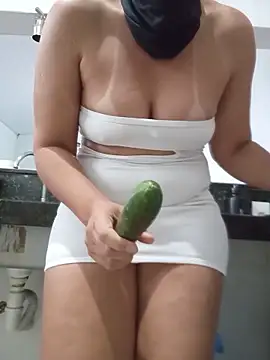 jhenyseducao online show from June 16, 1:23 pm
