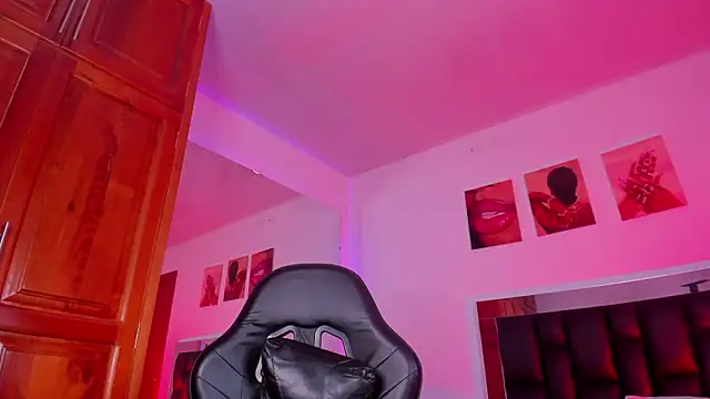 Isabella Moon9 online show from February 14, 12:07 pm