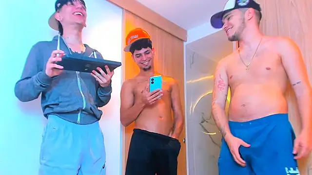 TheBatMansion online show from February 11, 4:41 pm