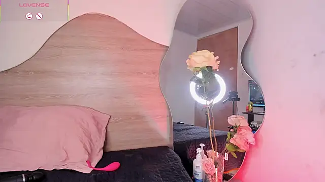 Zoe dream  online show from February 23, 10:20 pm