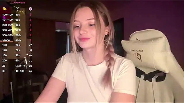 VibeVi online show from March 7, 1:40 pm