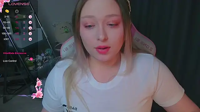 Emiliaaah online show from February 7, 11:47 am