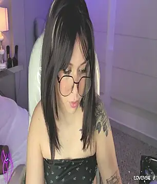 Snapshot of THALIA_13 chatting on September 17, 11:03 pm THALIA 13 online show from September 17, 11:03 pm