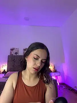 Annie bonnie  online show from April 9, 11:37 am