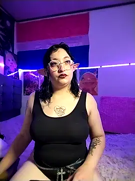 Lilith Oni66 online show from February 4, 7:50 pm