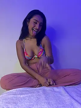 Jade 66 online show from February 3, 6:22 am