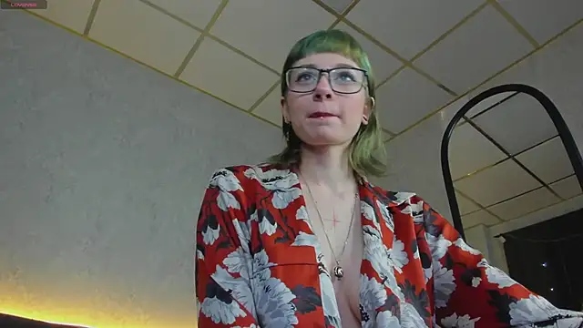 Scarle Whisper online show from February 27, 1:16 am