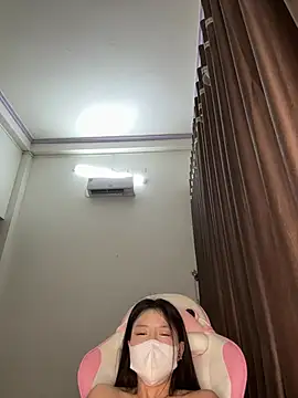 wang1472581 online show from March 26, 9:27 pm