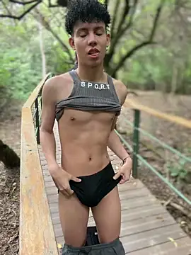 yoursexyjose online show from May 20, 7:11 pm