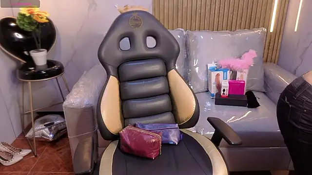 Lynn turner online show from February 28, 12:59 pm