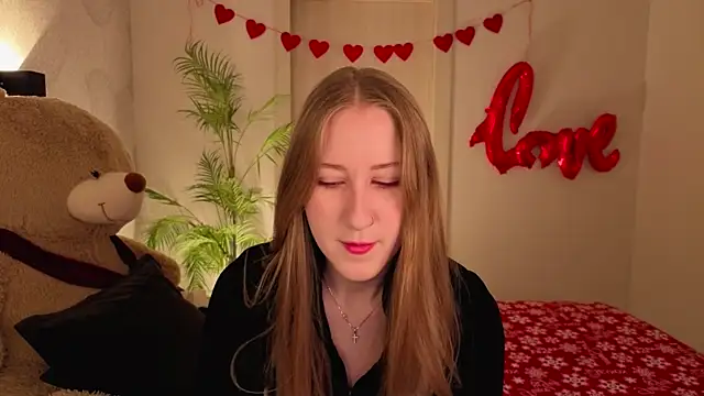 CassieReborn online show from February 12, 9:38 pm