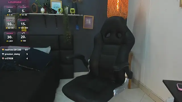 eliza pink24 online show from March 1, 10:53 pm