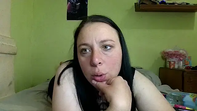 MillaSourety online show from May 2, 10:40 am