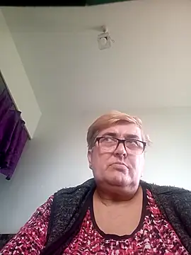 SusanStar874 online show from April 13, 1:45 pm