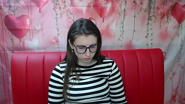 LilianaShine online show from May 30, 5:05 am