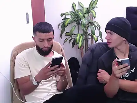  noahdiaz online show from May 16, 3:22 pm