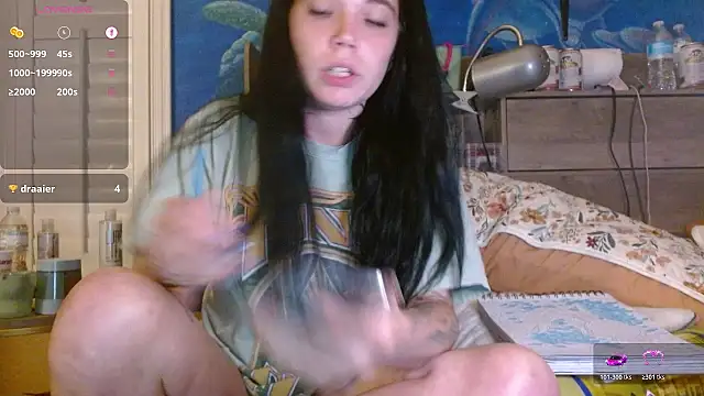 ahungkittykat online show from May 12, 4:21 am