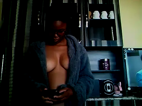 Sexylionessxx27 online show from February 3, 7:35 am