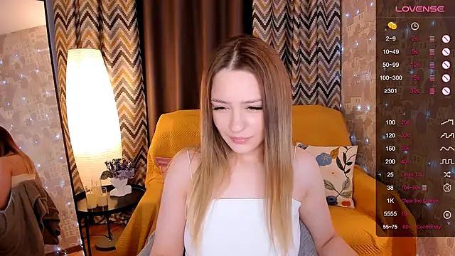 cherrykississ online show from March 15, 2:13 am