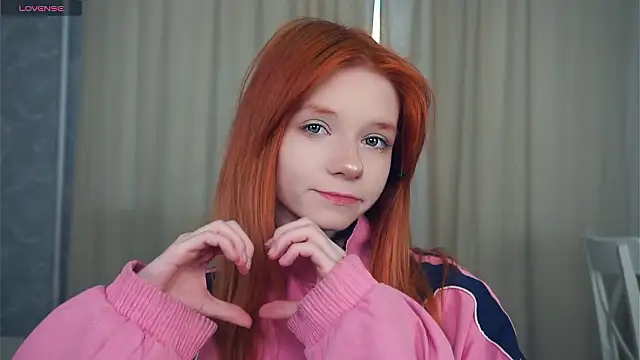 TarynPalek online show from February 6, 6:39 am